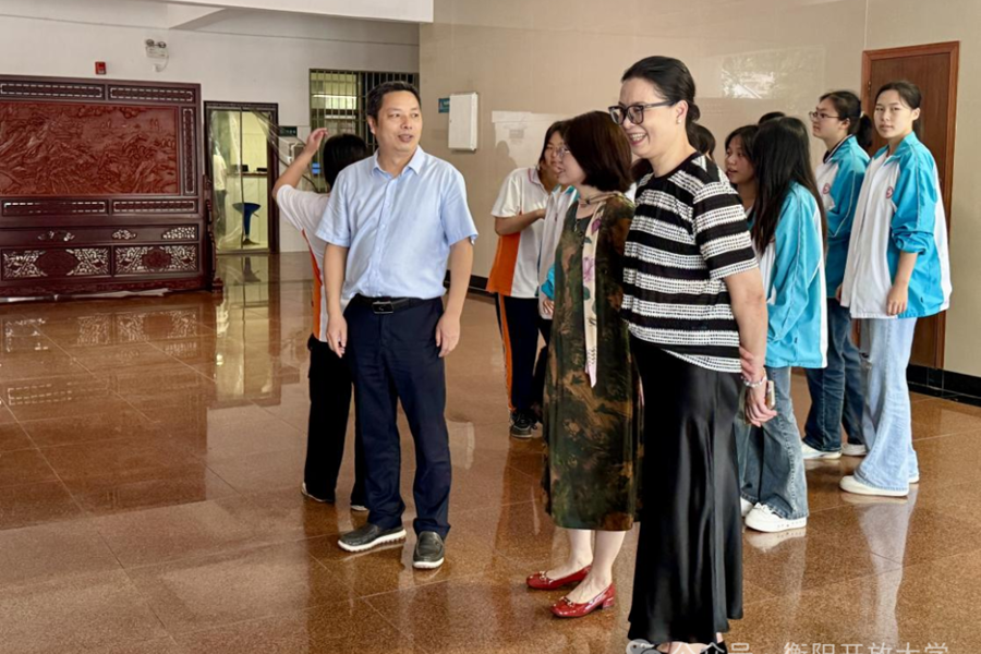 “请听档案说”流动展走进衡阳开放大学